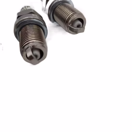 Bougie d'allumage 0242230500 adaptée à Volkswagen Audi Bosc Tiguan, double platine, de bonne qualité